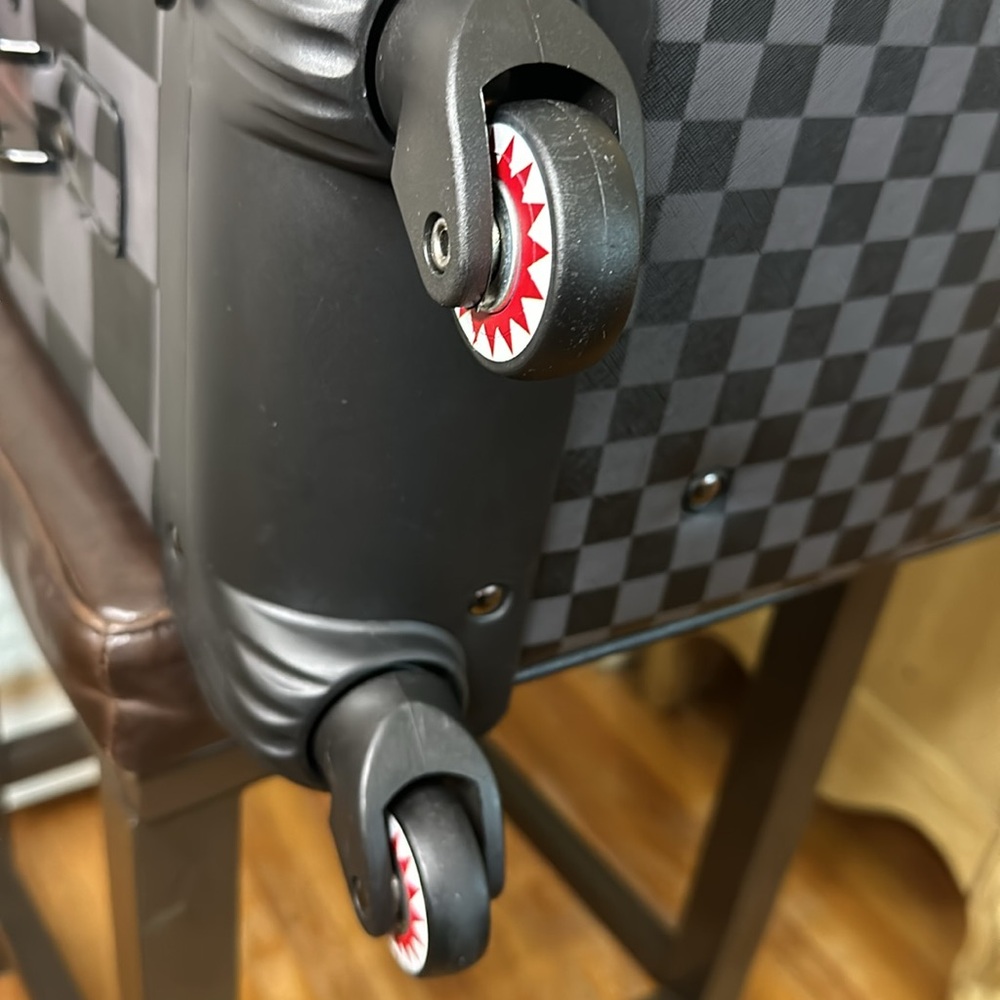 Sprayground 🦈 XTC Grey Sharks in Paris Jetsetter Carry on Luggage… - Picture 9 of 16